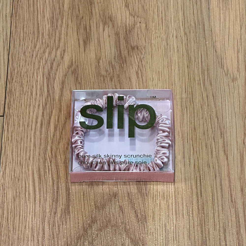 5 for $25 item 🌺 Slip Pure Silk Skinny Scrunchie Pink
